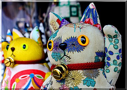 Colors of Maneki-neko